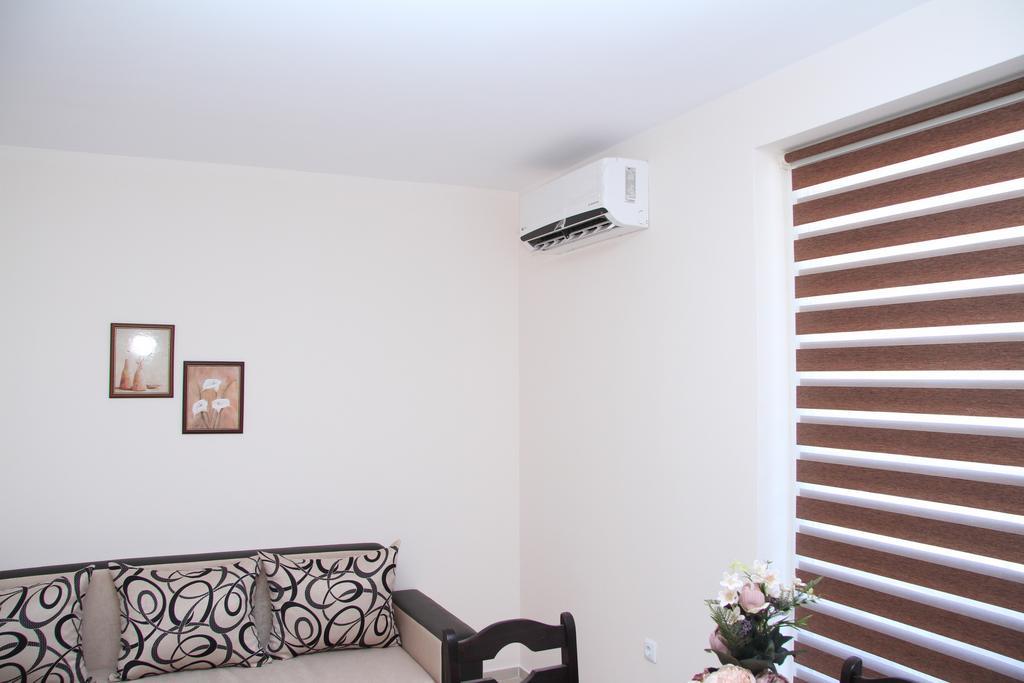 Capuccino Guest Apartments - Free Parking And Wi-Fi Pantai Sunny Bagian luar foto